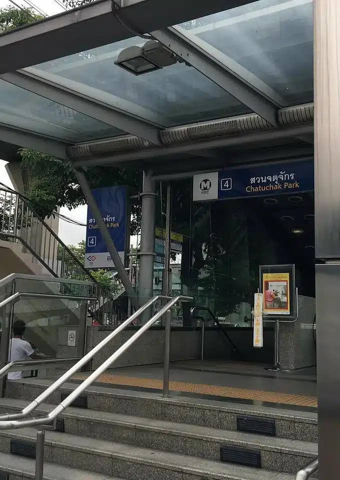 ตลาดนัดจตุจักร การเดินทาง