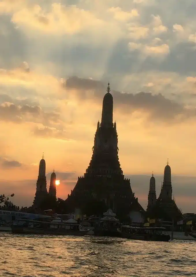 วัดอรุณราชวราราม พระปรางค์ริมเจ้าพระยา