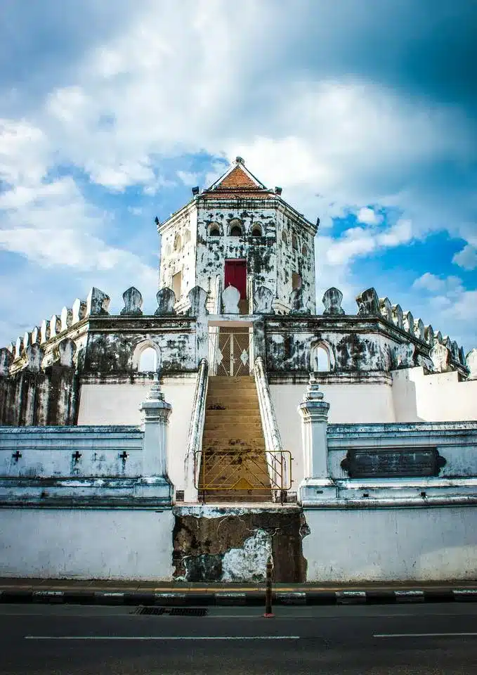 ป้อมพระสุเมรุ การเดินทาง
