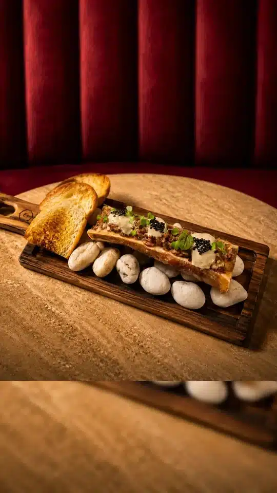Khon Kaen Wagyu Tartare on Marrowbone ที่ ELPASO Bangkok
