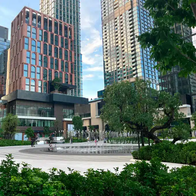 One Bangkok Park พื้นที่สีเขียวและลานน้ำพุใจกลางกรุงเทพฯ